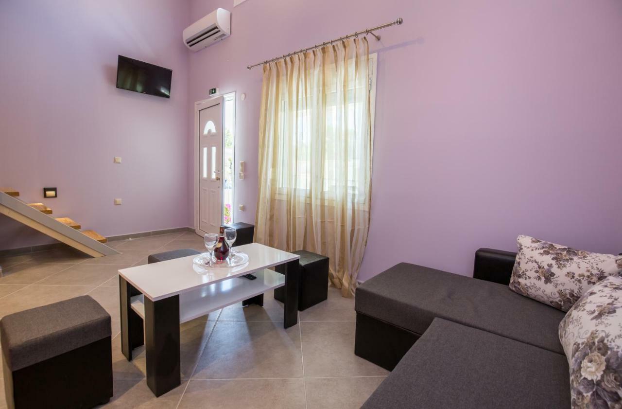 Villa Dimitris Potos Bagian luar foto
